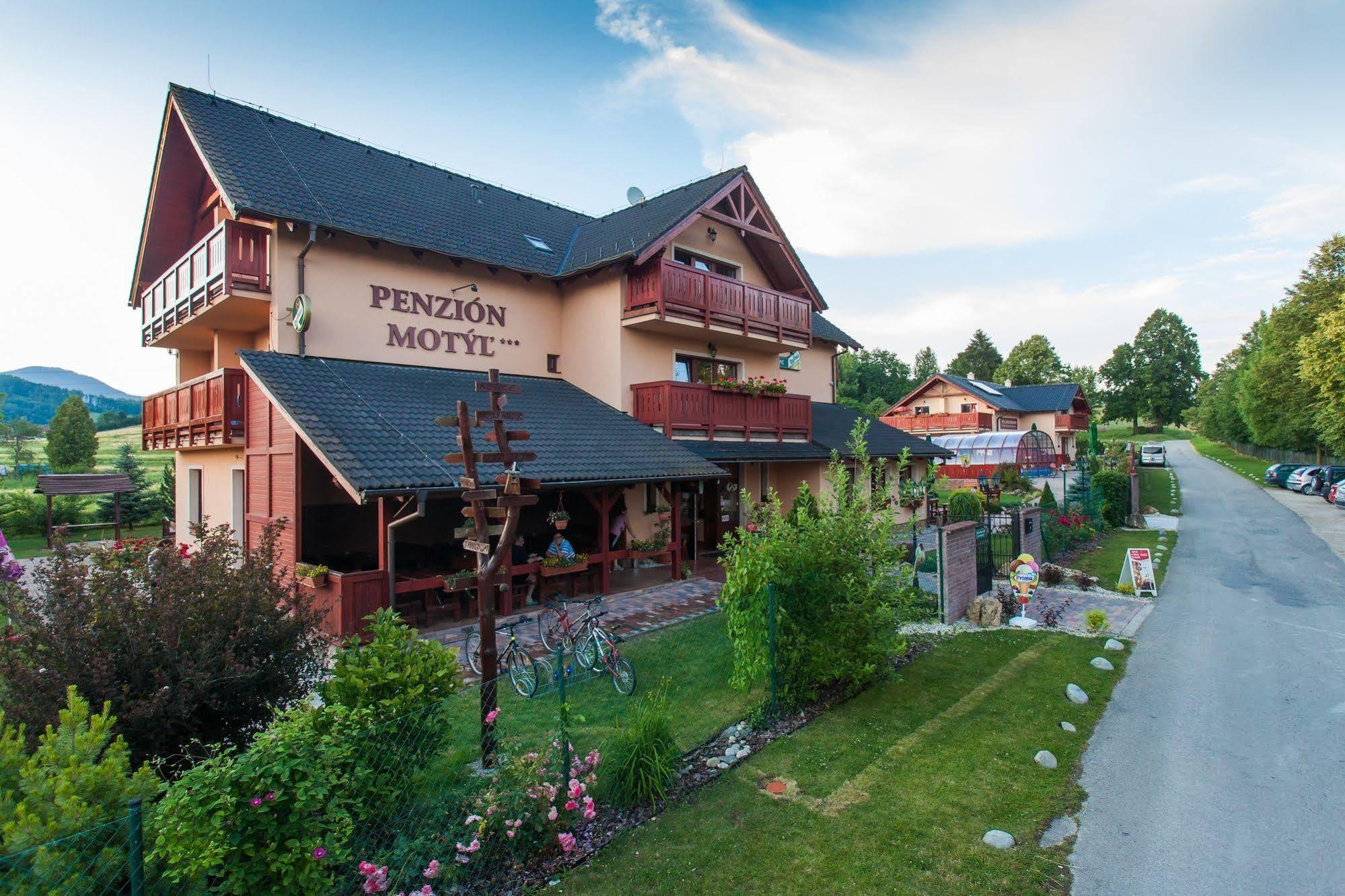 Penzion Motyl Liptovská Teplá Екстериор снимка
